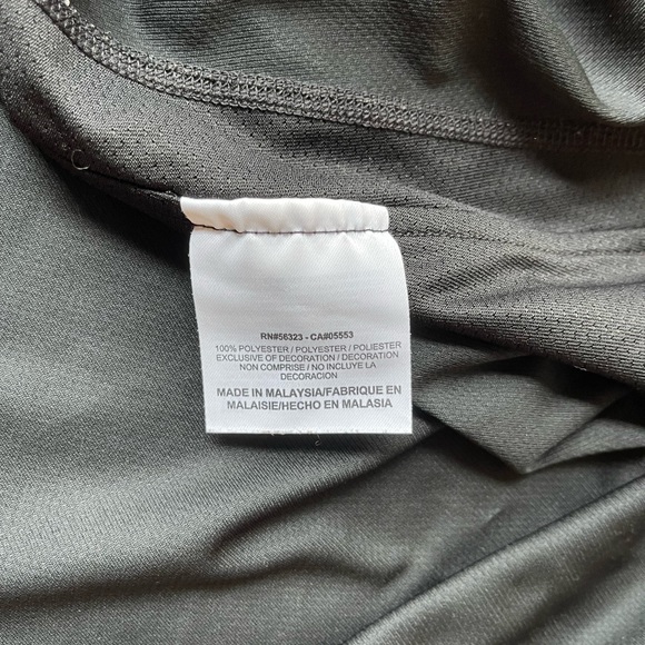 Nike Dri-Fit Short Sleeved Women’s Performance Shirt | Size Large - Picture 6 of 6